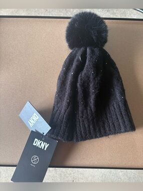 DKNY Women’s Pom Pom Beanie NWT